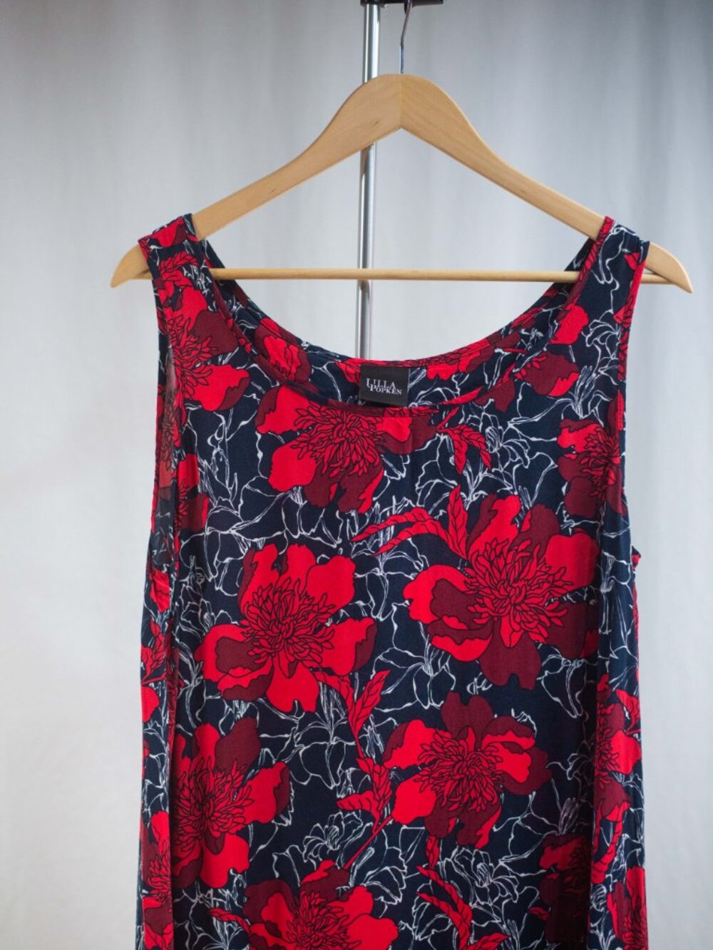 Ulla Popken bright red botanical print sundress - Picture 3 of 7